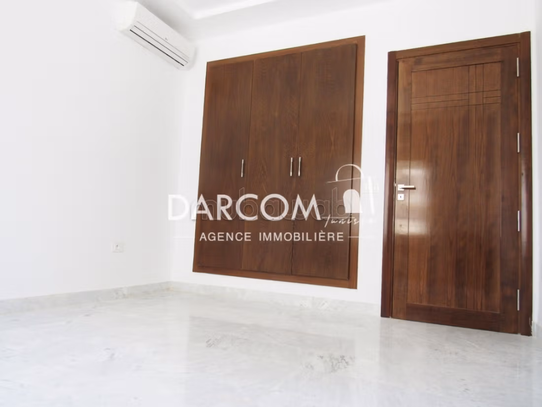S4 230 m² petite résidenceJardins de Carthage