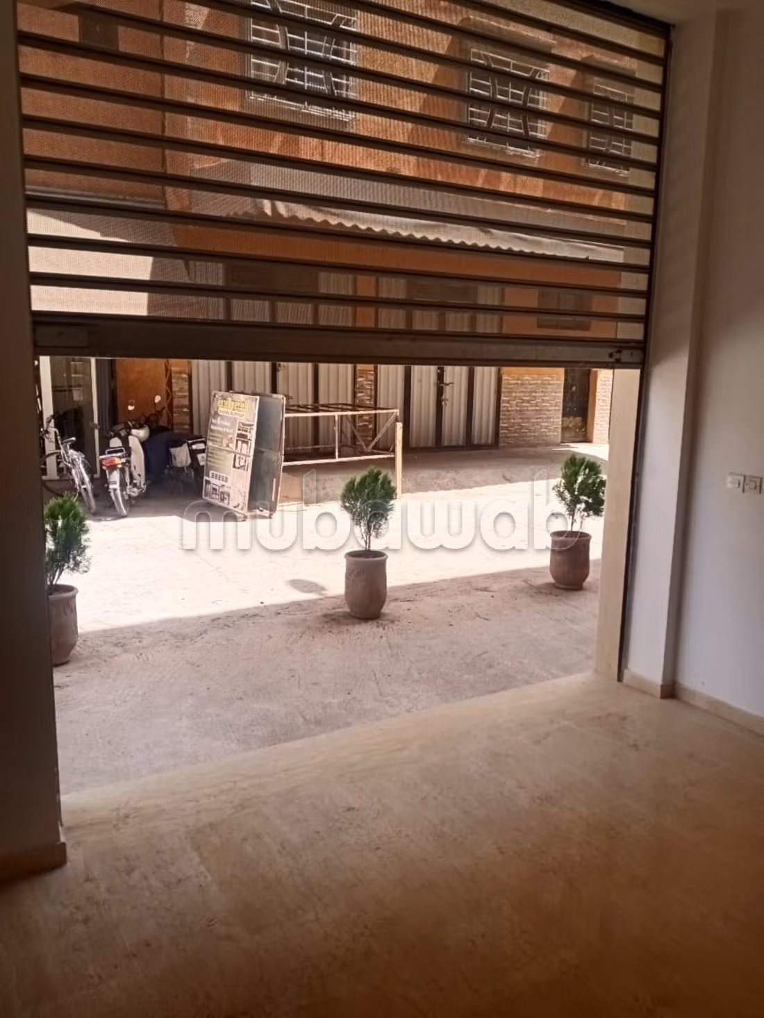 Location d'un magasin NEUF