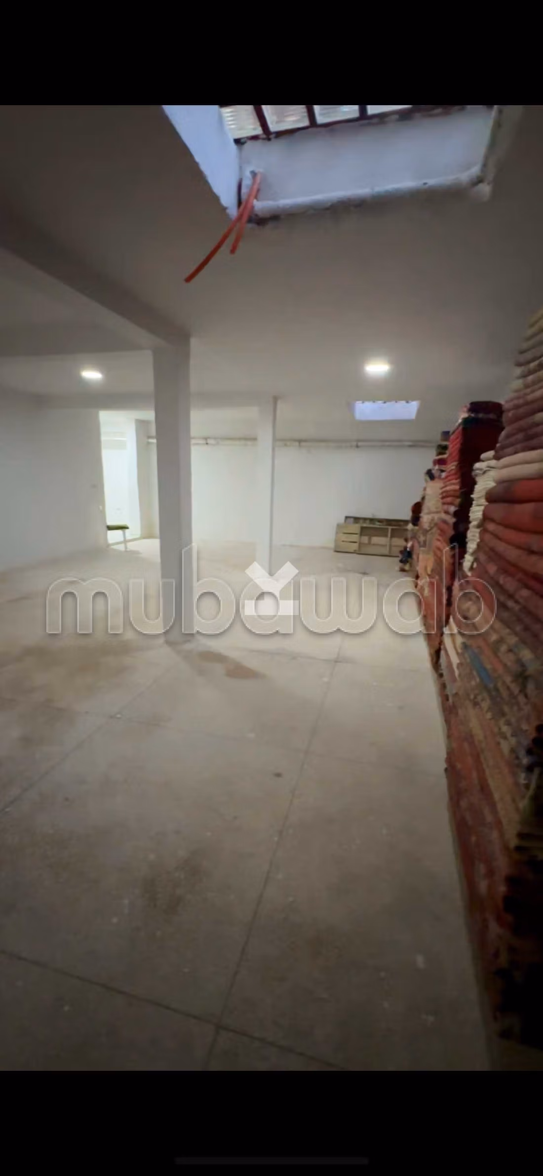 Offices & shops to rent in Arset Ben Chebli. Large area 130 m²