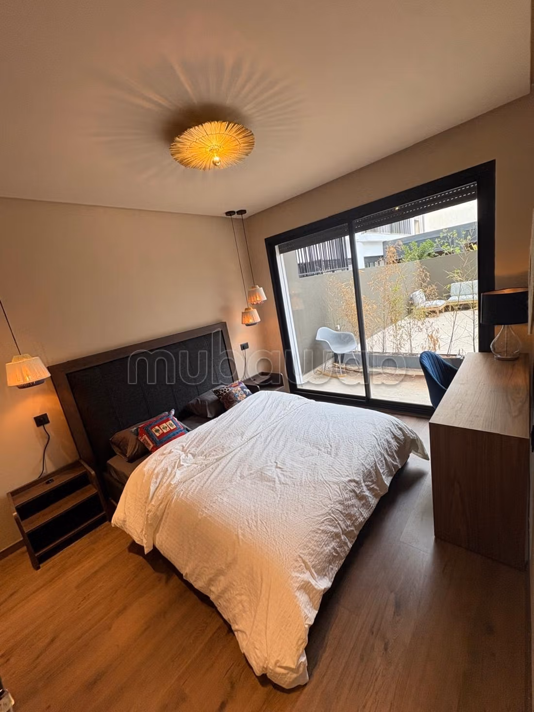 Studio a la location meuble a racine 
11000dh