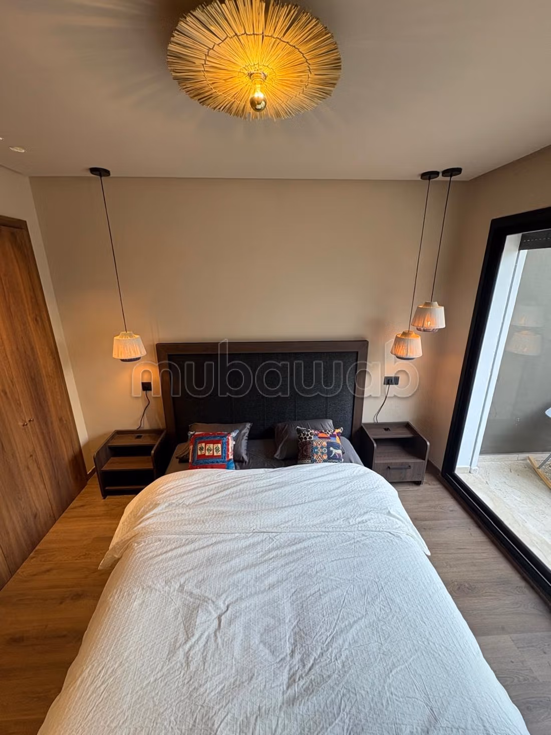 Studio a la location meuble a racine 
11000dh