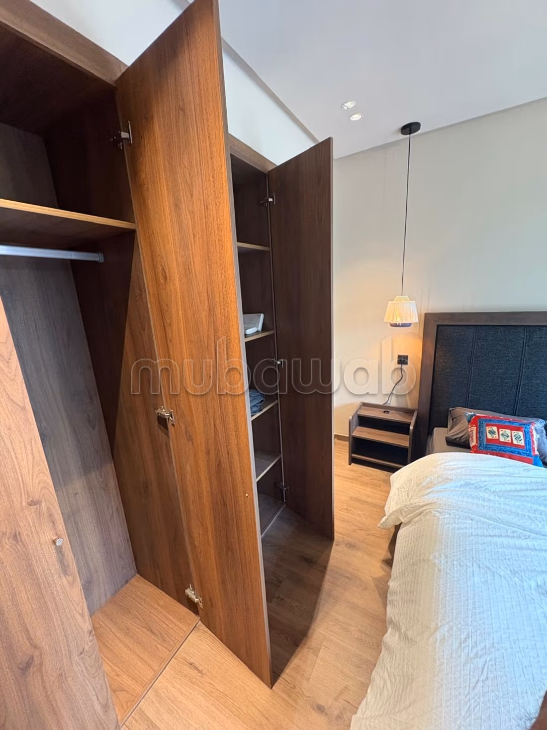 Studio a la location meuble a racine 
11000dh