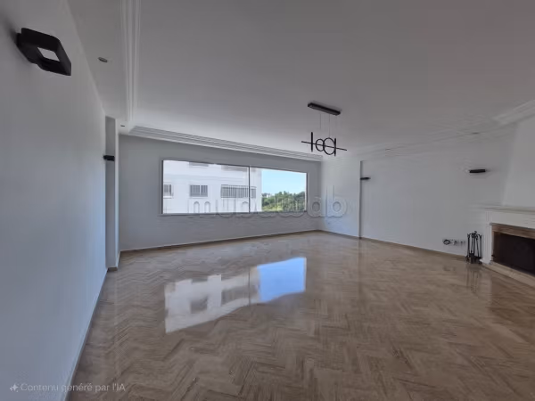 Splendido appartamento da acquistare a Palmier. 3 camere. Giardino e ascensore