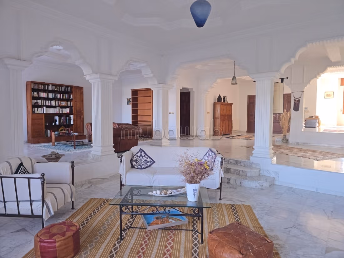 A louer villa avec vue mer et piscine non meublé