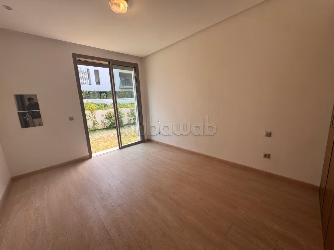 Appartement en location à Souissi, résidence avec piscine et salle de sport
