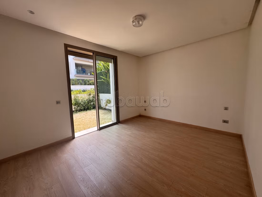 Appartement en location à Souissi, résidence avec piscine et salle de sport