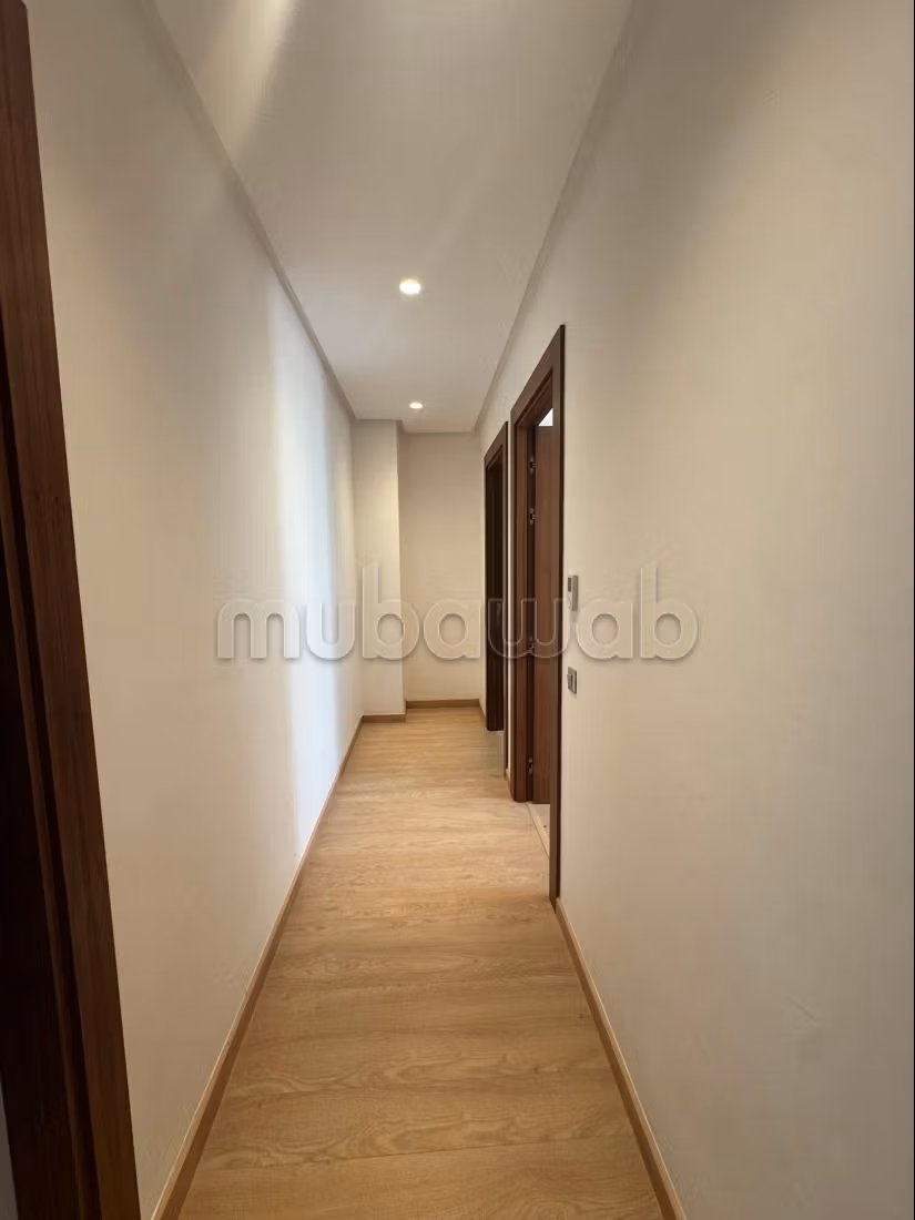 Appartement en location à Souissi, résidence avec piscine et salle de sport