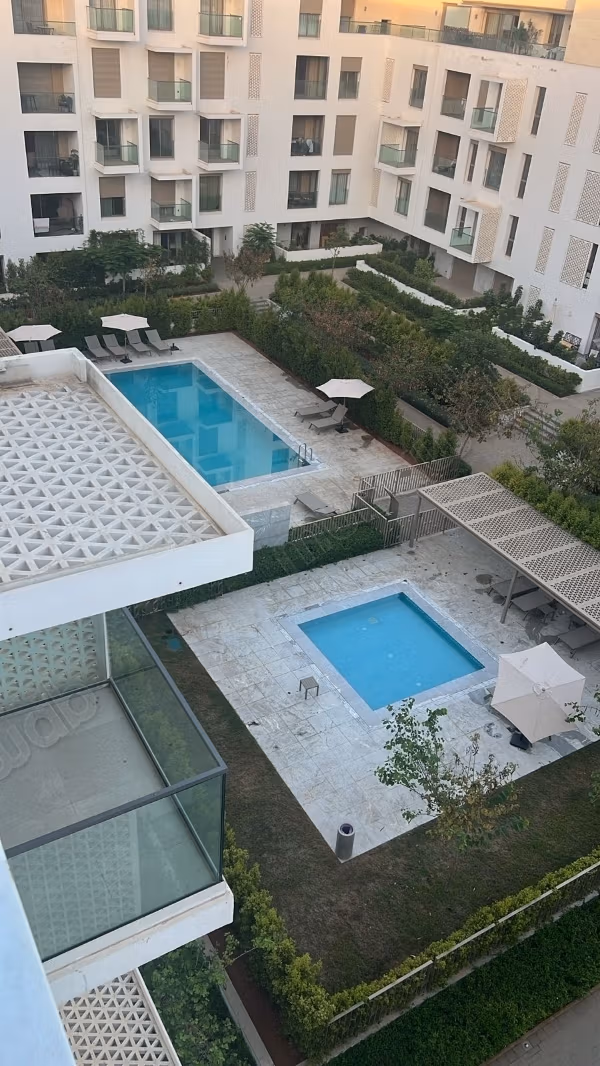Rent an apartment in Souissi. Surface area 190 m². Moroccan living room, security