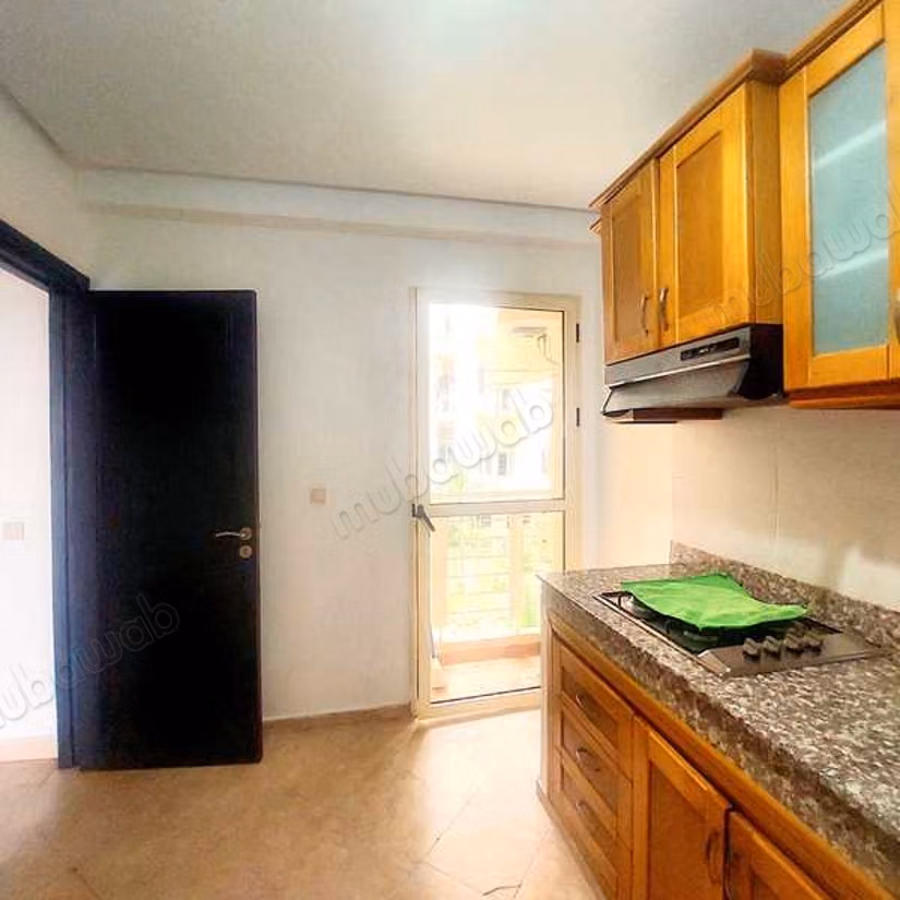 Apartment for sale in Nassim 1.5 large living areas. Parking spaces and beautiful garden
