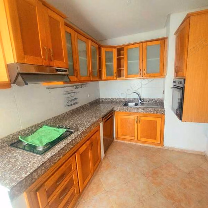 Apartment for sale in Nassim 1.5 large living areas. Parking spaces and beautiful garden
