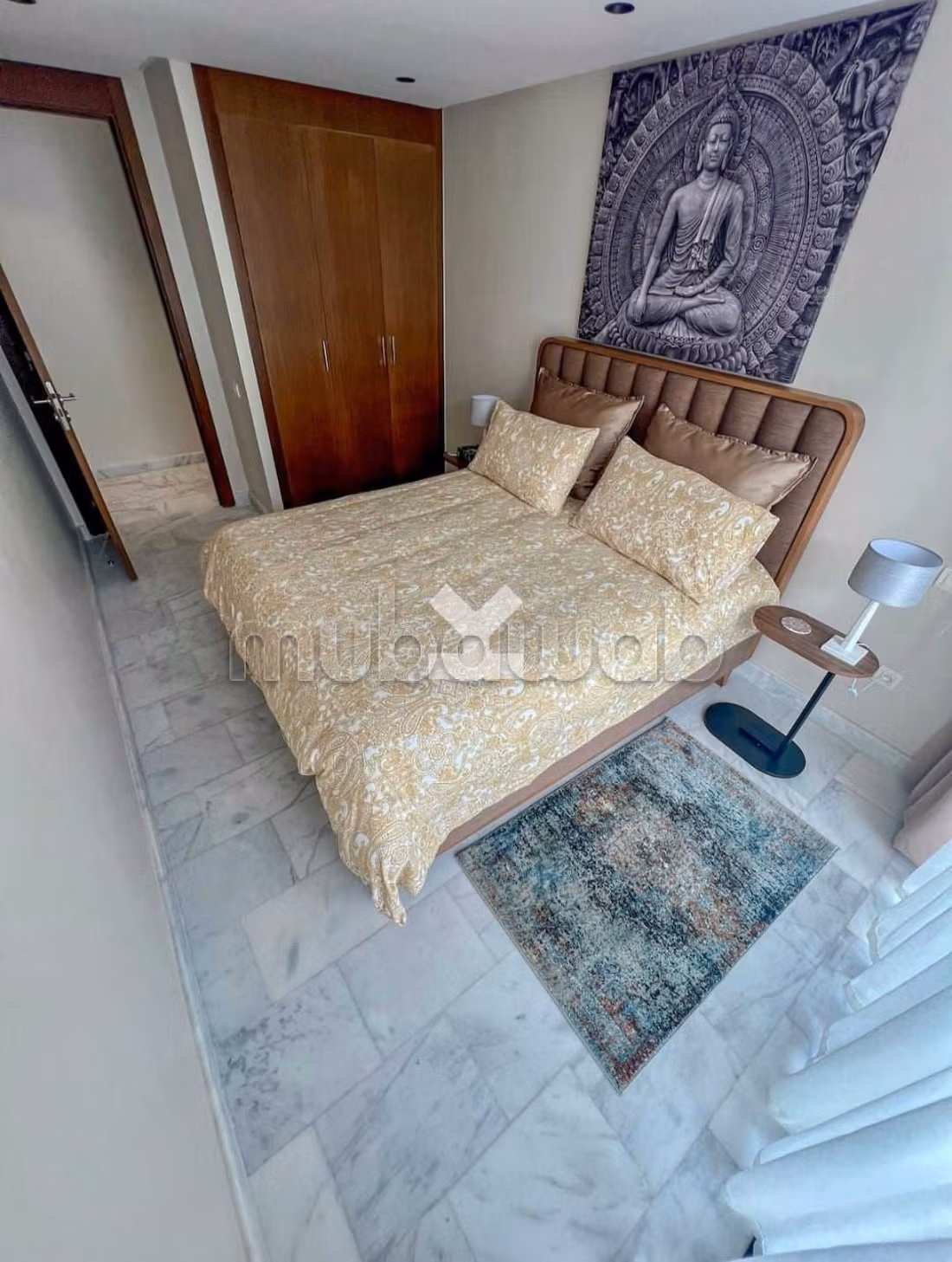 Apartment for sale in Casablanca Marina. 4 large rooms. Cellar