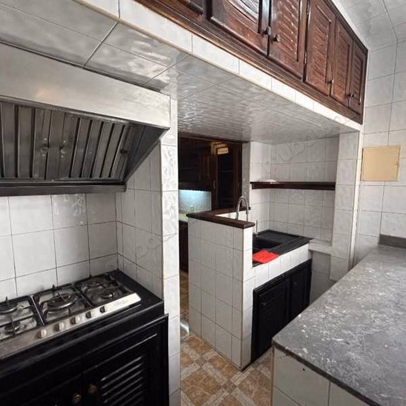 Magnífico piso en alquiler en Belvédère. 5 habitaciones grandes. Con ascensor