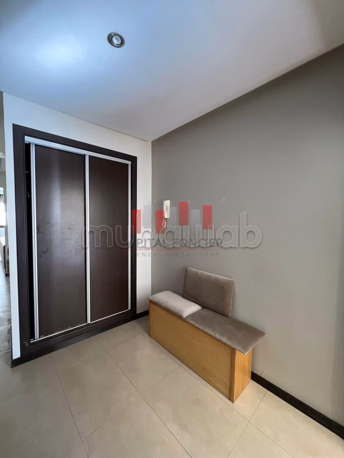 Fabulous apartment for sale in Gauthier. Surface area 120 m². Well furnished