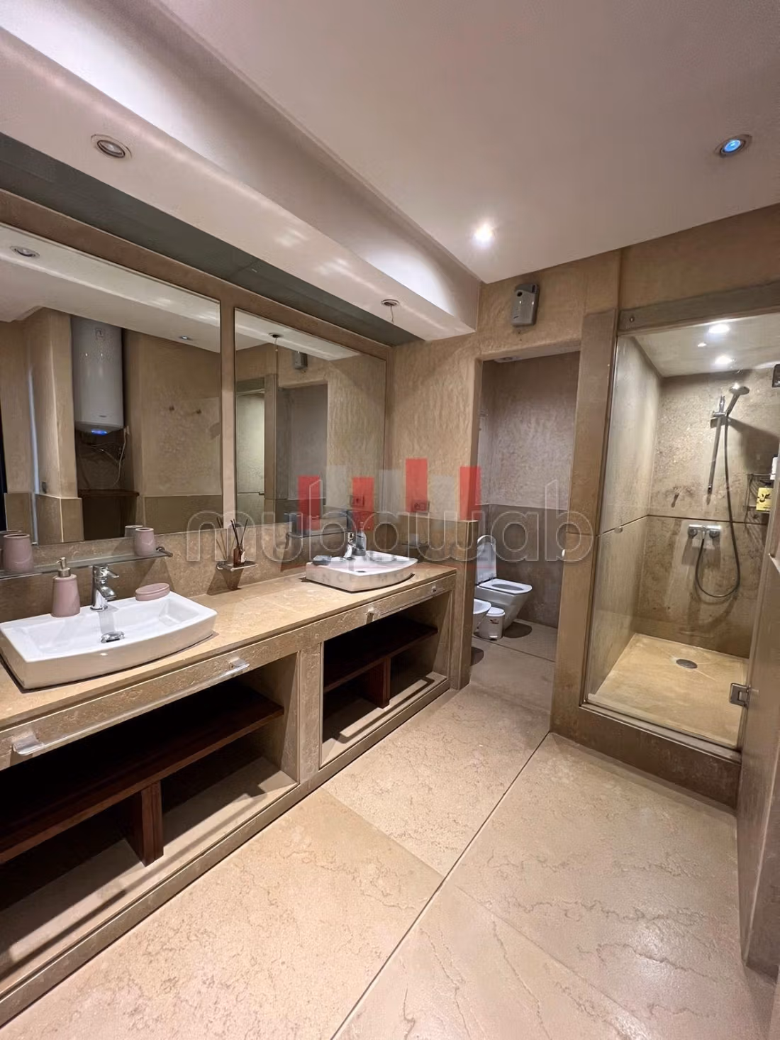 Fabulous apartment for sale in Gauthier. Surface area 120 m². Well furnished