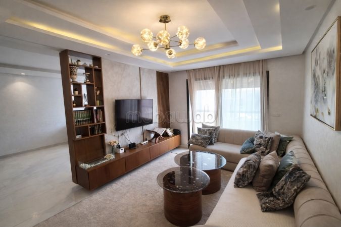 Bonito piso en venta en Victoria. 3 hermosas habitaciones. Sala de estar tradicional marroquí, barrio seguro