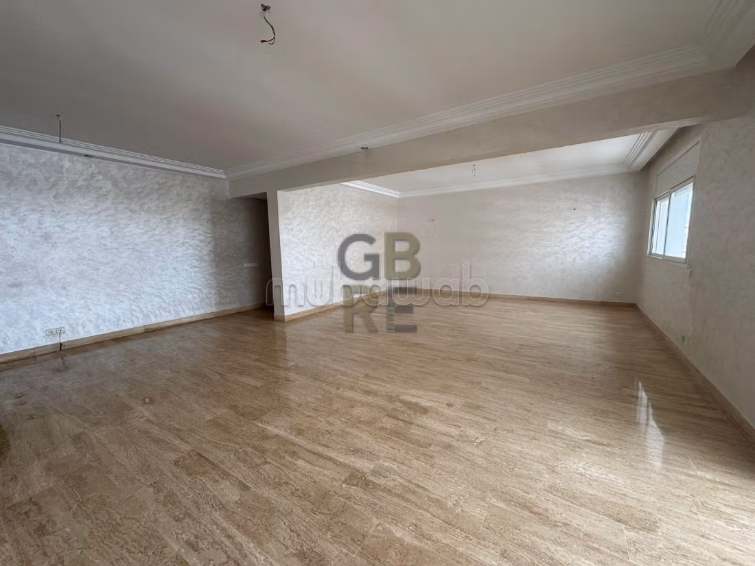 Bel Appartement en location à Hay Riad