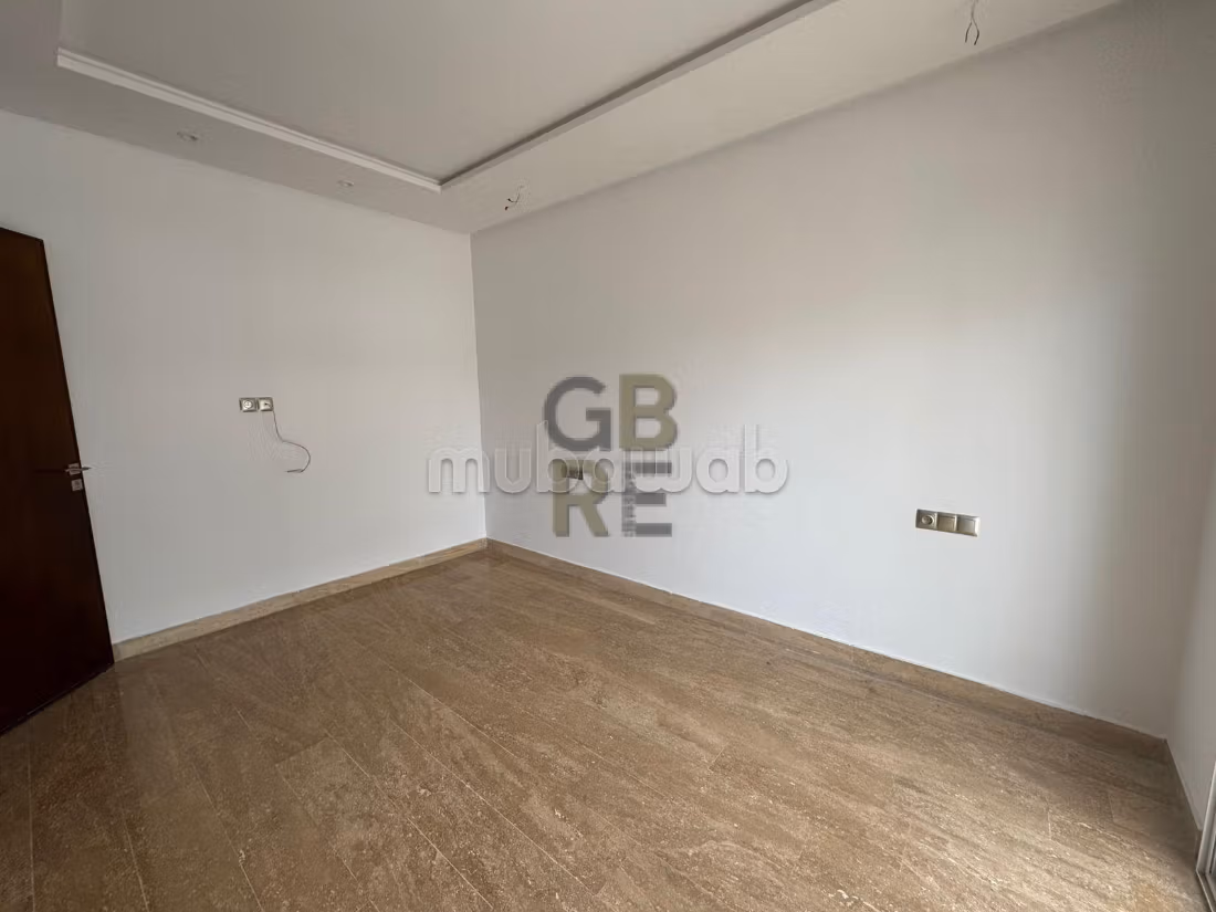 Bel Appartement en location à Hay Riad — 5
