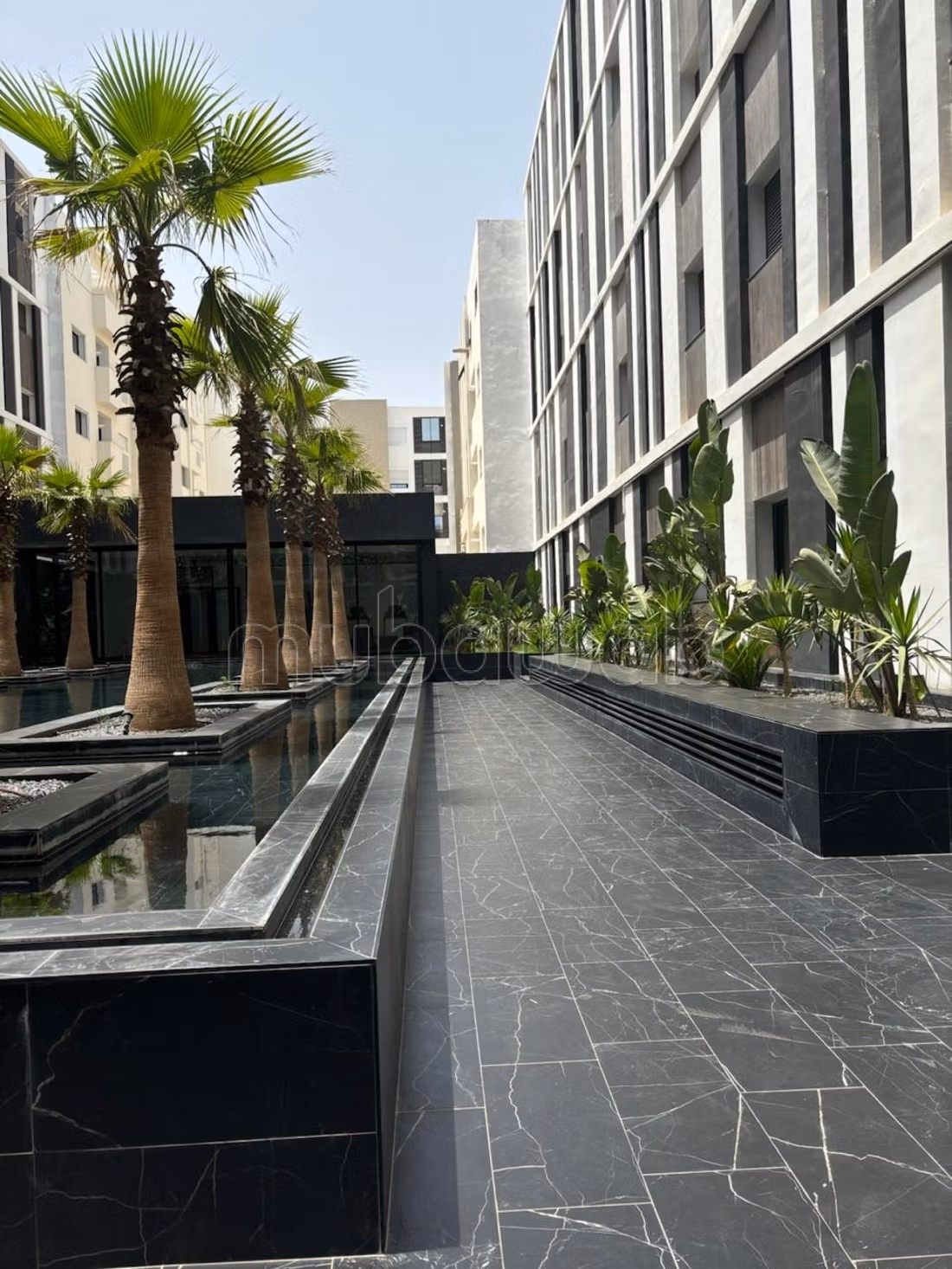 Find an apartment for rent in Les Jardins de Carthage. Large area 128 m². Caretaker available, air conditioning system