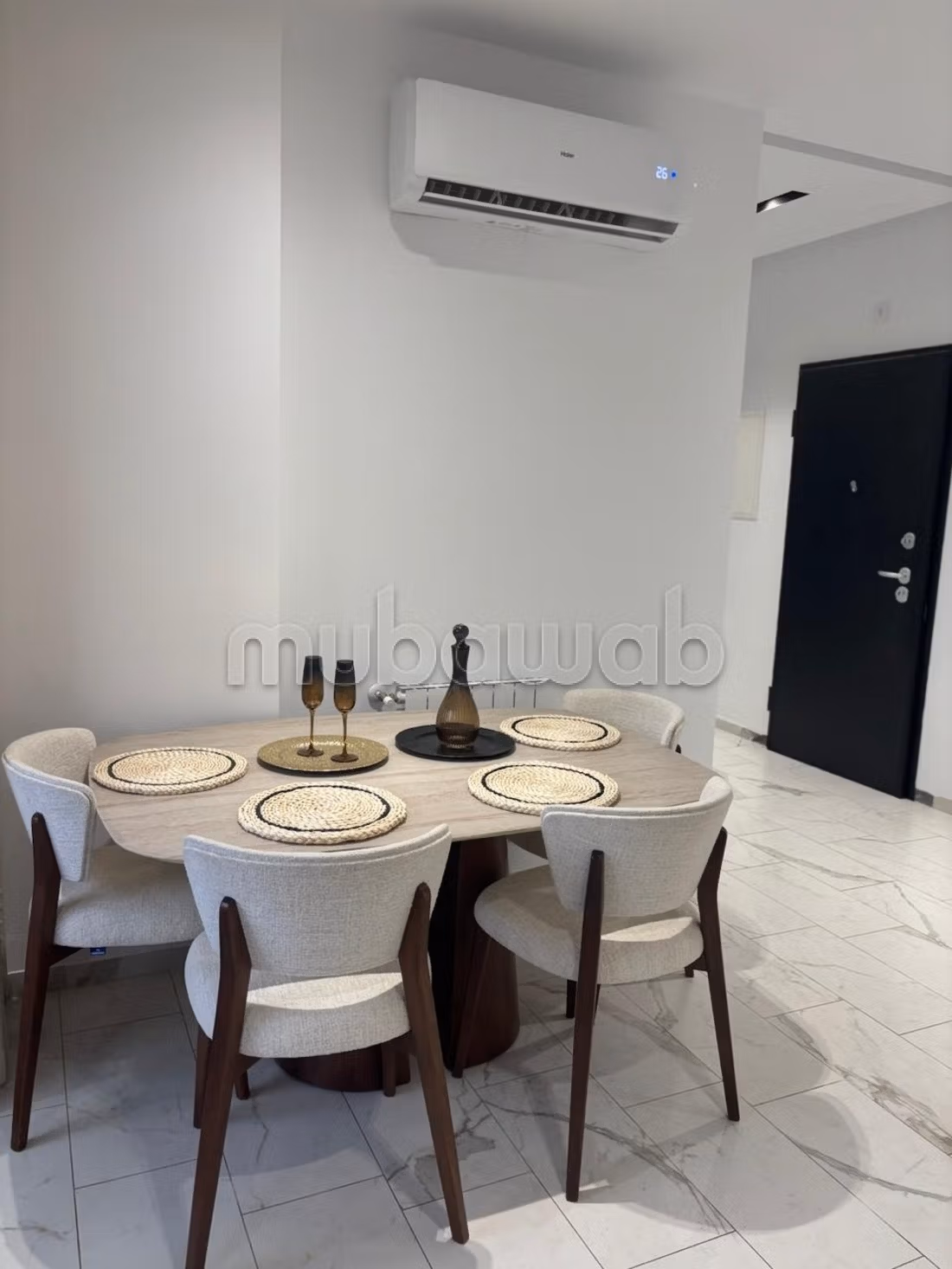 Find an apartment for rent in Les Jardins de Carthage. Large area 128 m². Caretaker available, air conditioning system