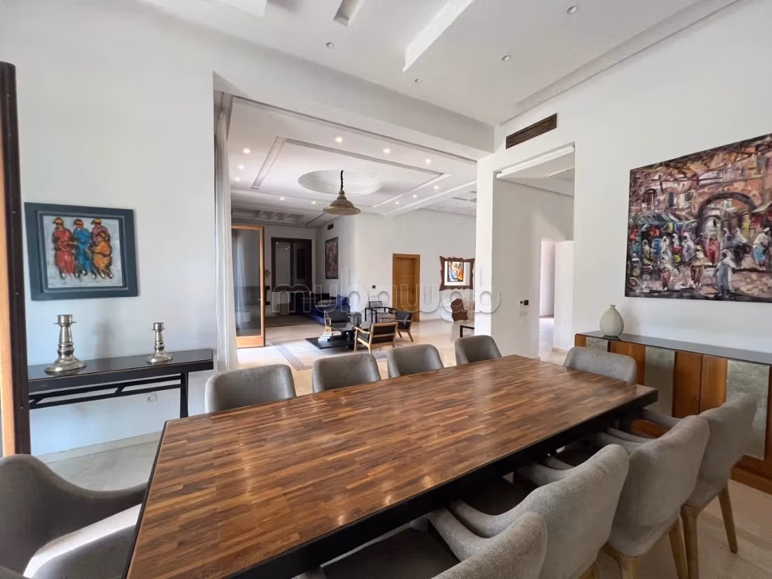 Magnificent villa for sale in Sidi Youssef. 4 lovely rooms. Furnished