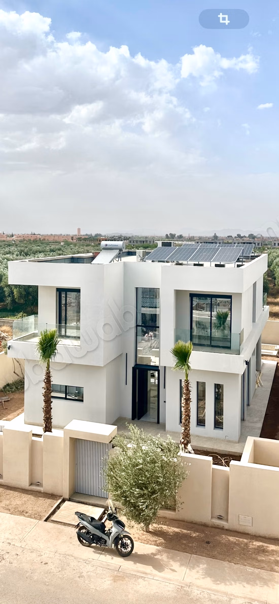 Villa 4 façade meublé Marrakech km8