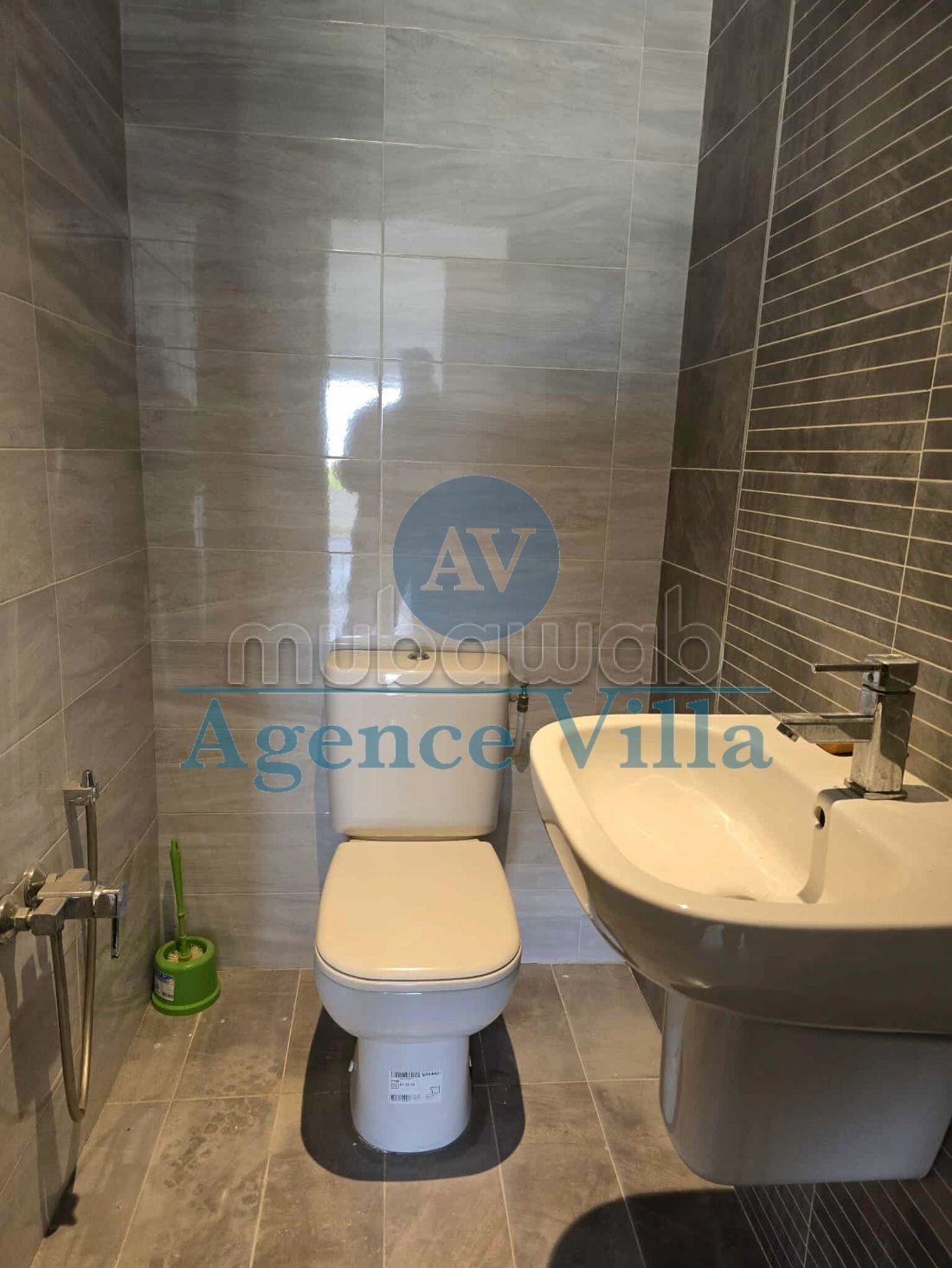 Un bureau à la soukra