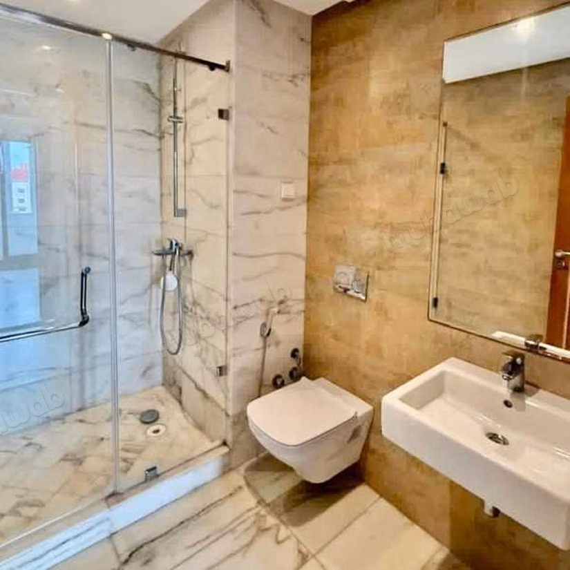 Apartment to purchase in Californie. Dimension 150 m². Lift and garage