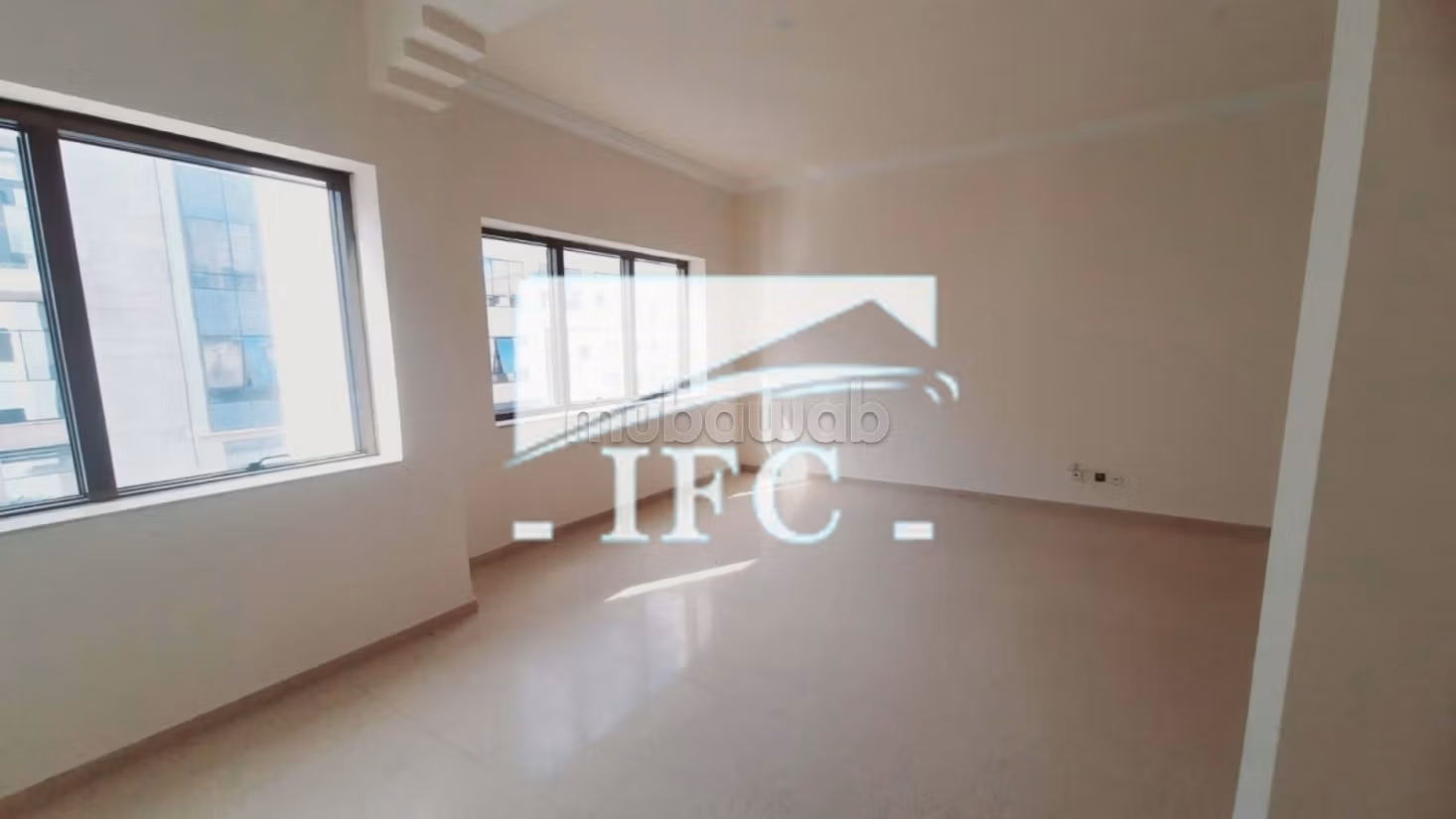 Bureau en 5 espaces 116m² Lac 1–IFCL1324