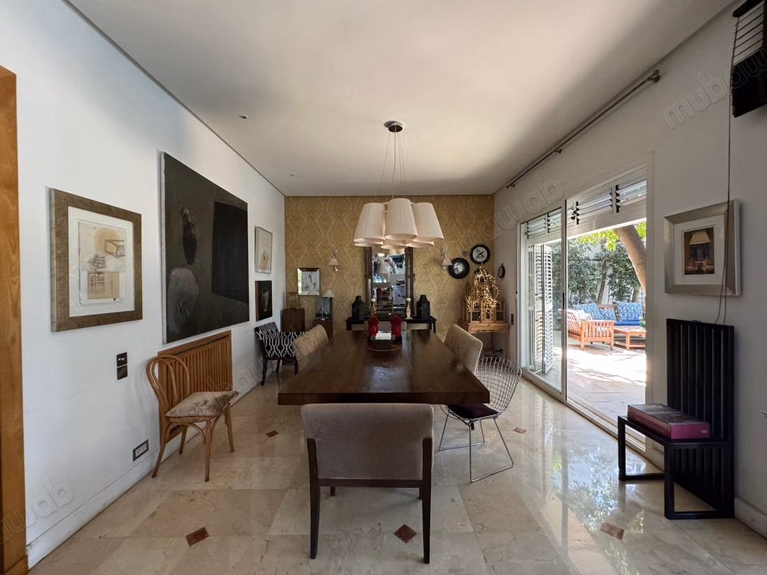 Villa premium 5CH avec beau jardin et grande piscine