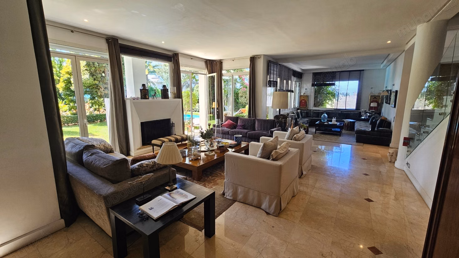 Villa premium 5CH avec beau jardin et grande piscine