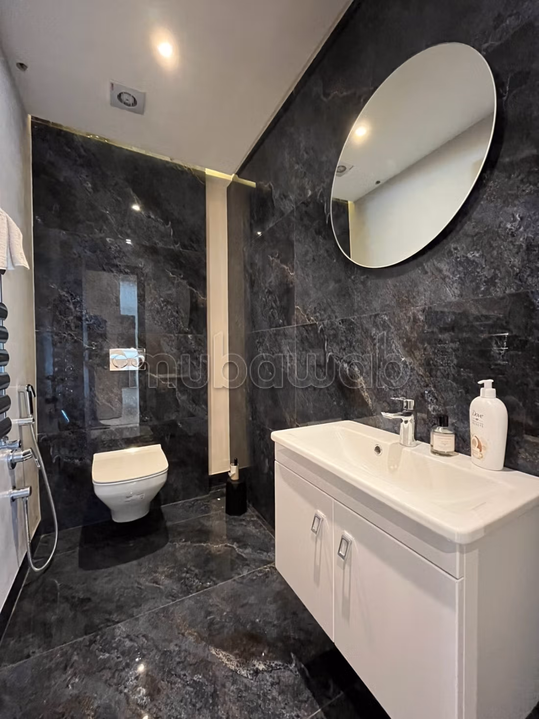 Great apartment for rent in Gammarth Supérieur. Small area 200 m². Caretaker and swimming pool