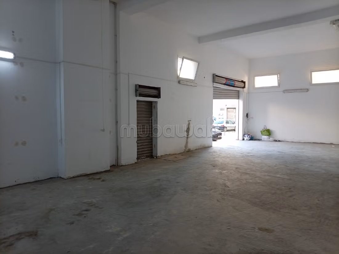 Garage / Entrepôt de stockage / Local commercial