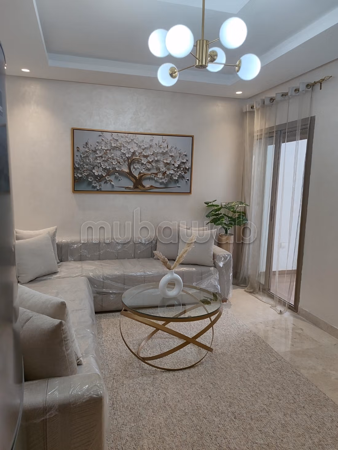Great apartment for rent in Quartier du Parc. Dimension 66 m². Attic