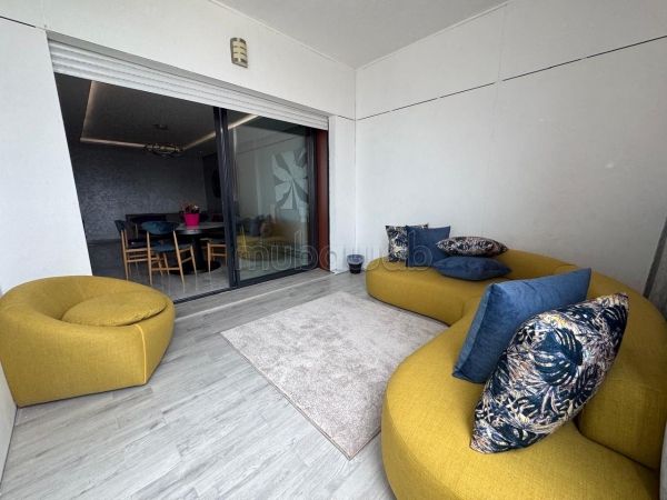 Bel appartement en location à Riyad. 4 pièces confortables. Meublé