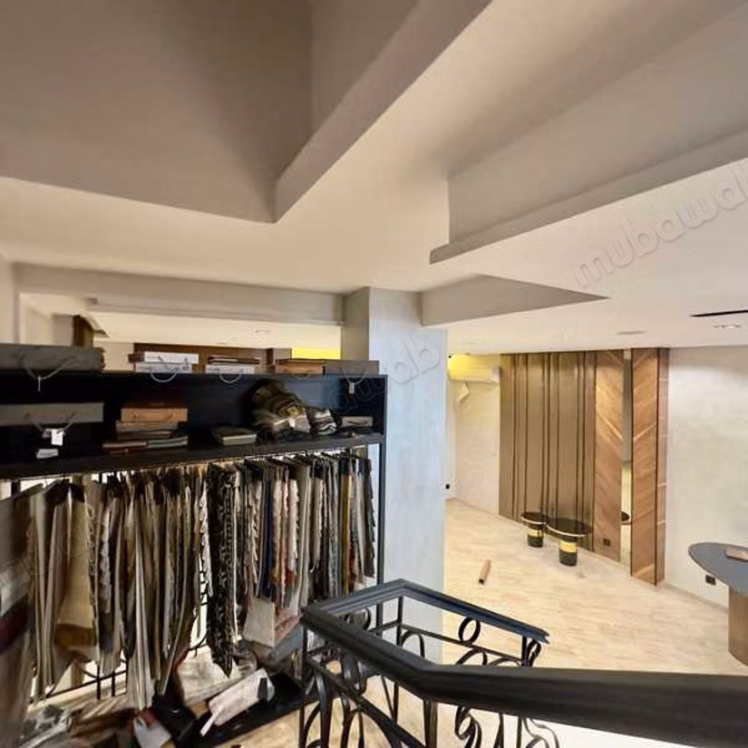 Local commercial à Louer de 210.0 m² à Casablanca, Hopitaux