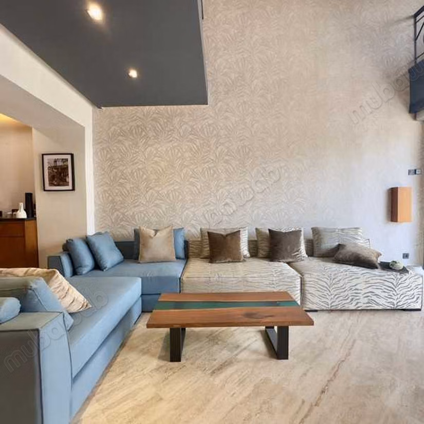 Local commercial à Louer de 210.0 m² à Casablanca, Hopitaux