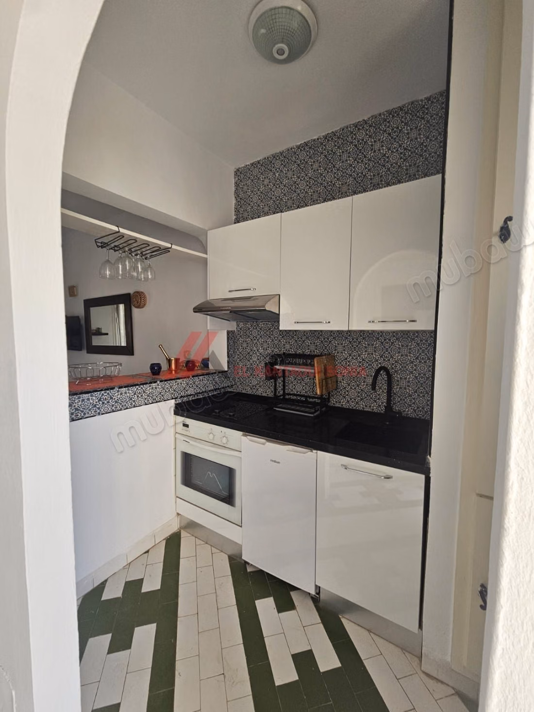 Fabulous apartment for sale in Cité de la Plage. Dimension 36 m². Air conditioning