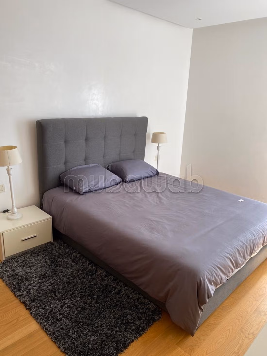 Appartement en location à Casablanca Marina. 
2 chambres. 
Meublé
