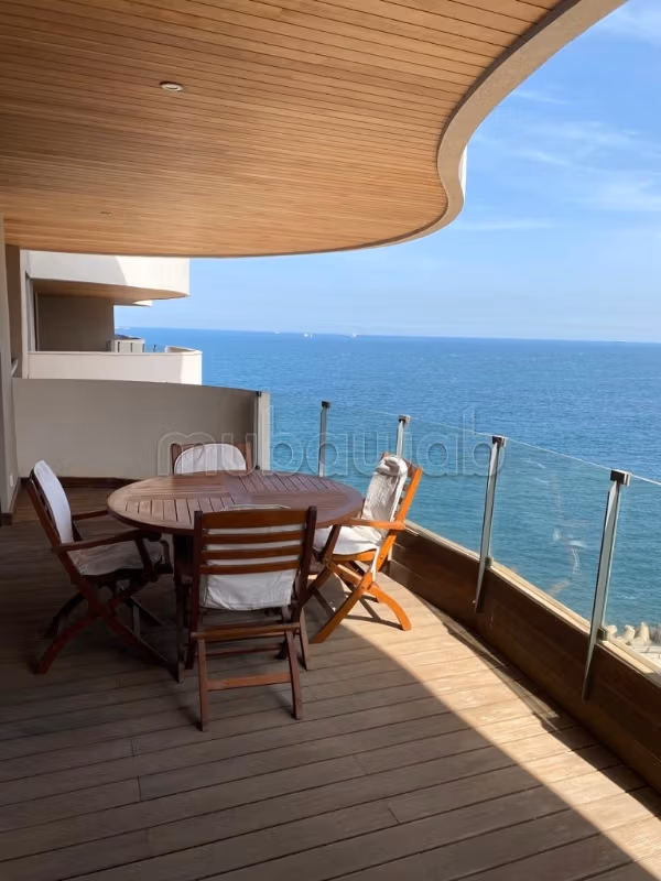 Appartement en location à Casablanca Marina. 
2 chambres. 
Meublé