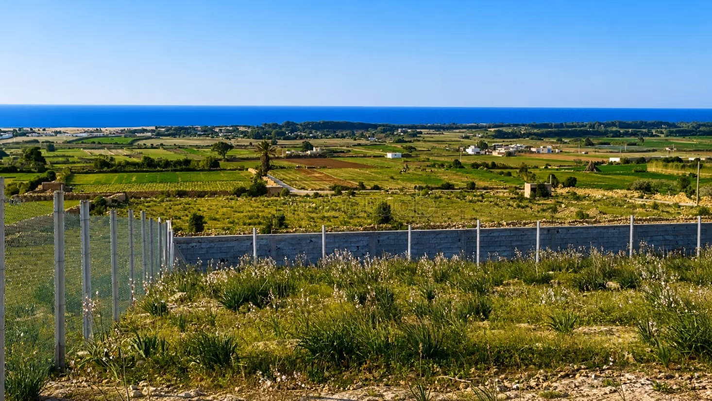 Vendita terreno. Superficie totale 3300 m²