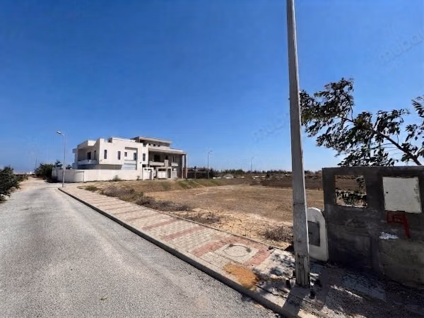 Land for sale. Small area 800 m²