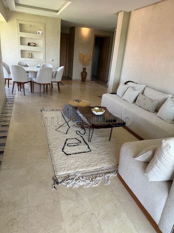 Appartement à louer à Agdal. 3 chambres agréables. Bien meublé