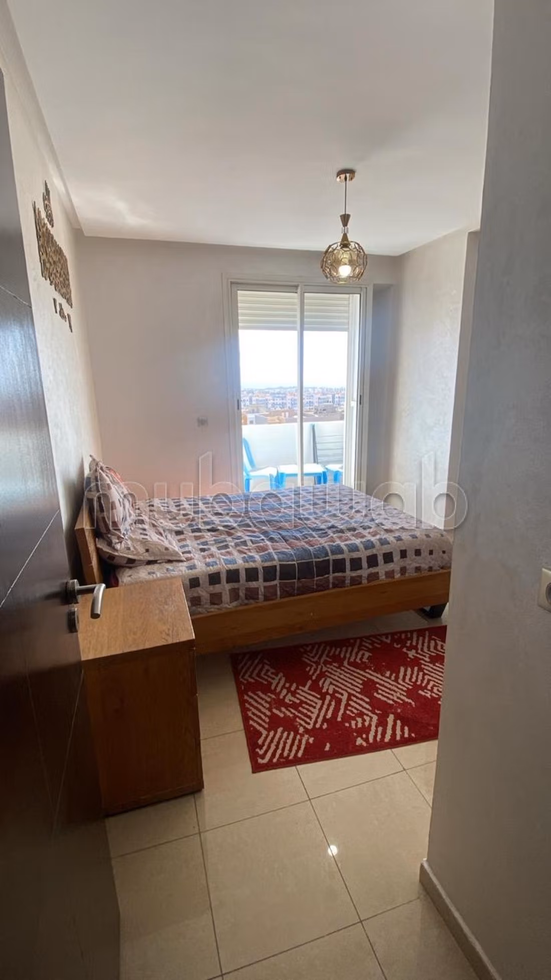 Bel appartement en location à Hay Mohammadi. Surface totale 50 m². Antenne parabolique et Porte blindée