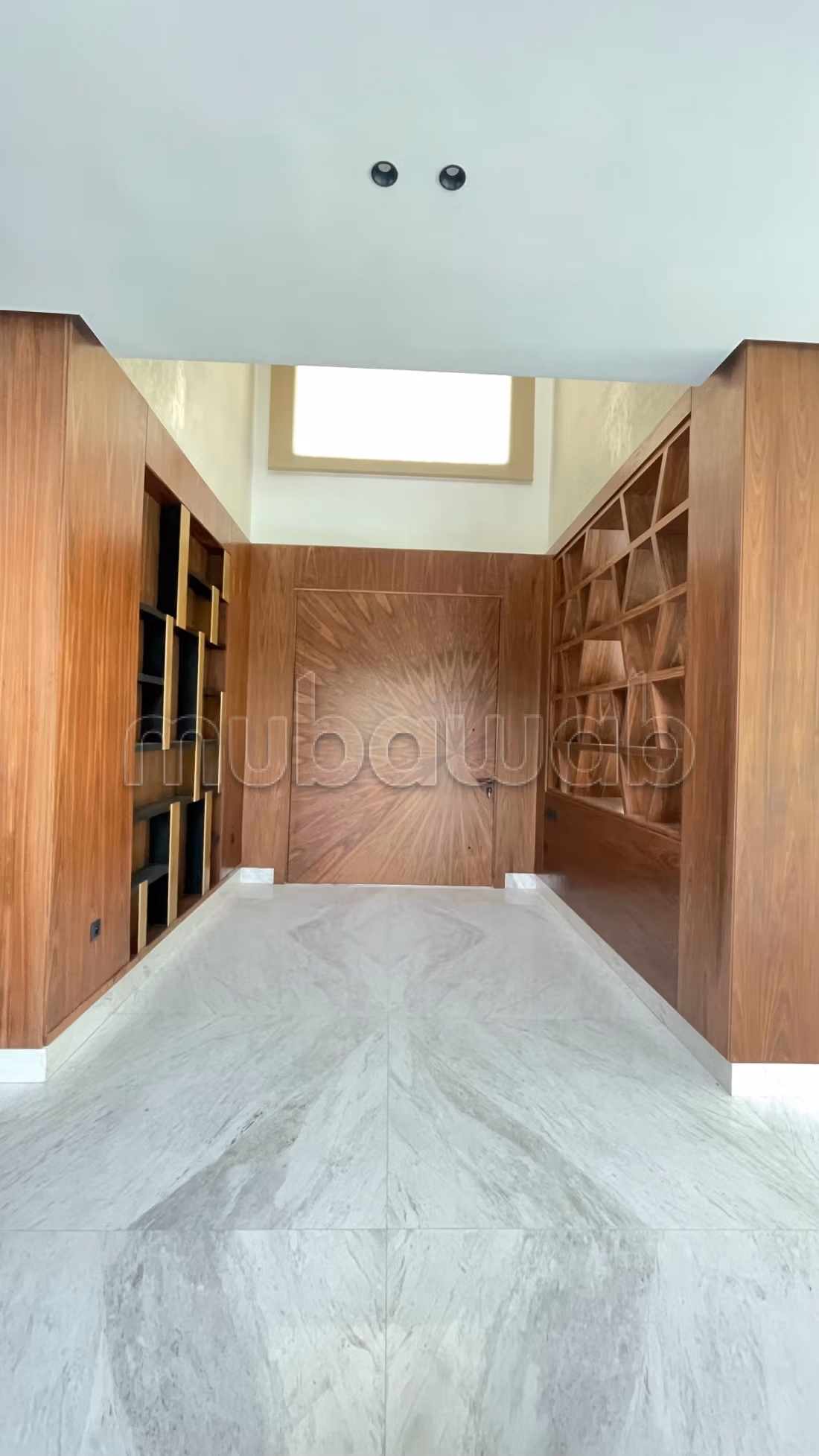 Vente villa de luxe à Souissi. 5 chambres. Fenêtres double vitrage et chauffage central