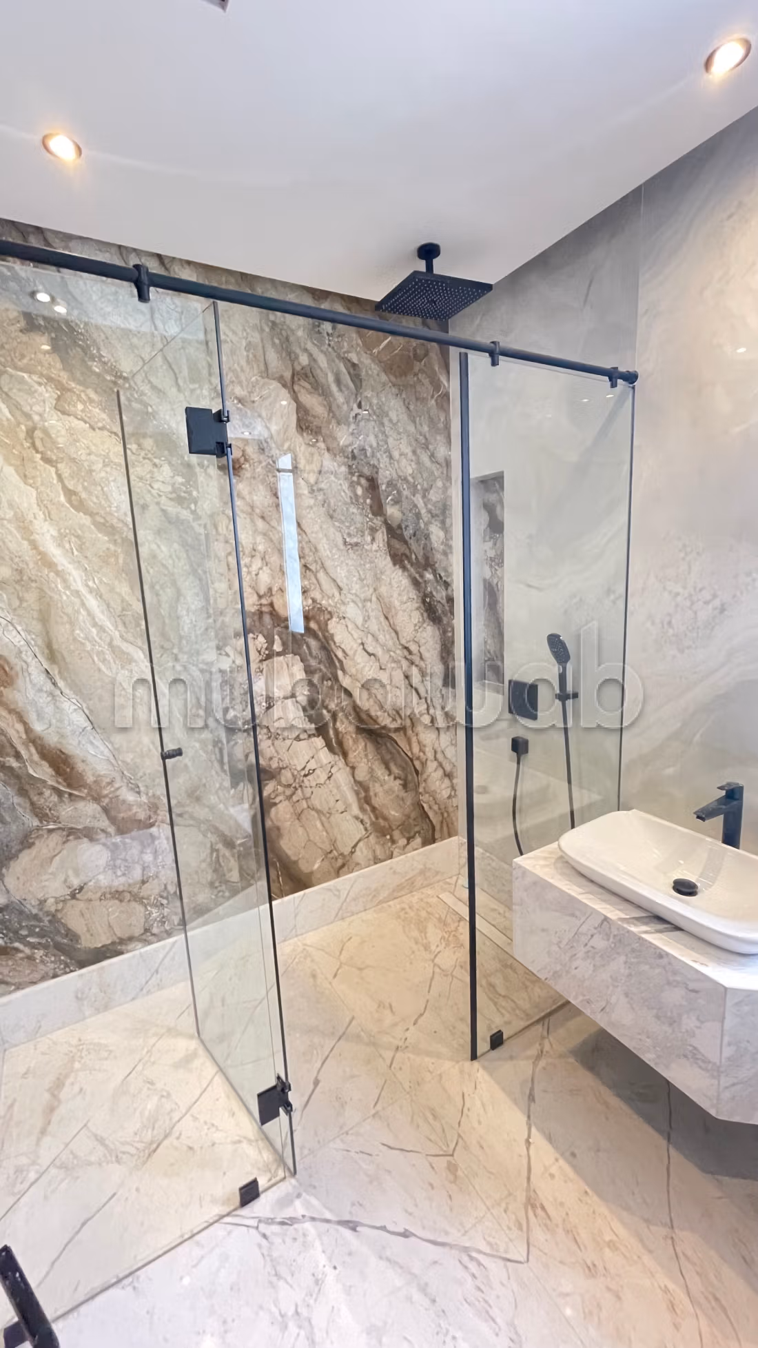 Vente villa de luxe à Souissi. 5 chambres. Fenêtres double vitrage et chauffage central