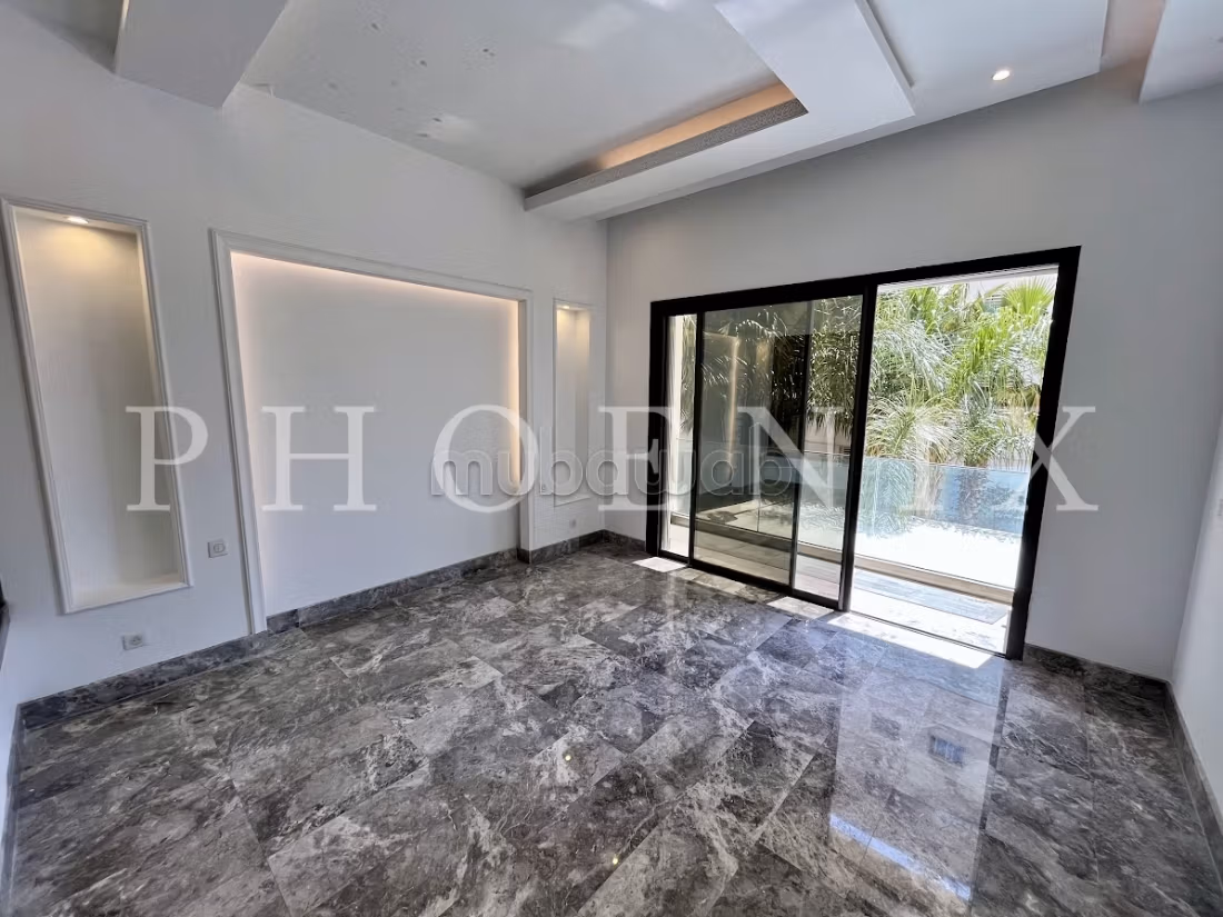 Appartement S3 de 290 m² avec piscine au Lac2
