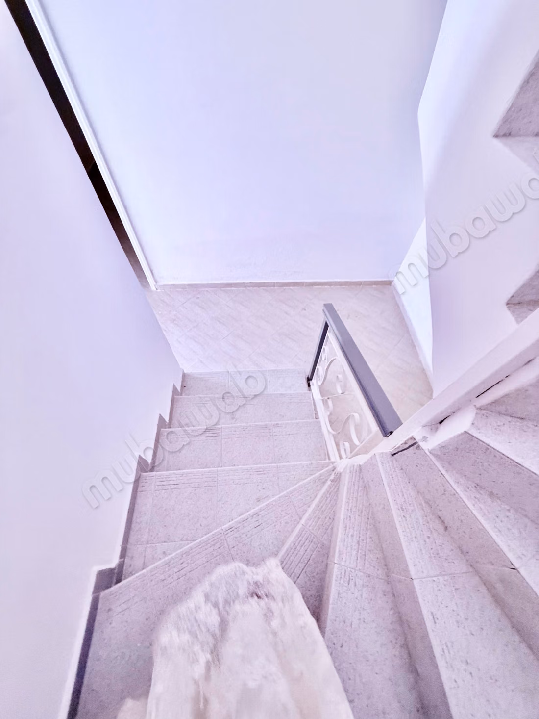 Casa en venta en Manar. 5 habitaciones. Salón marroquí amueblado, residencia cerrada