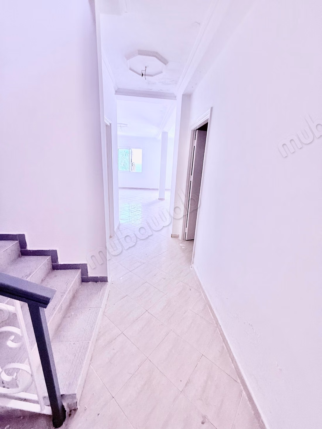 Casa en venta en Manar. 5 habitaciones. Salón marroquí amueblado, residencia cerrada