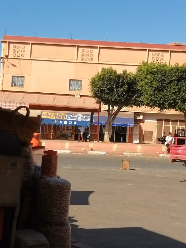 بيع منزل ببركان. 10 قطع كبيرة
