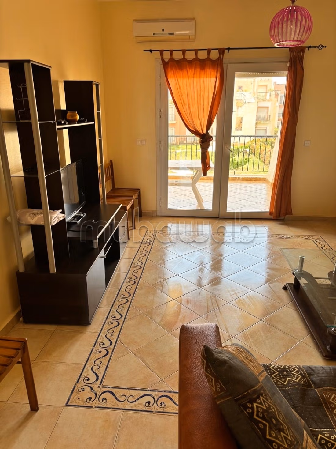 Appartement familiale avec.
Piscine er climatisation